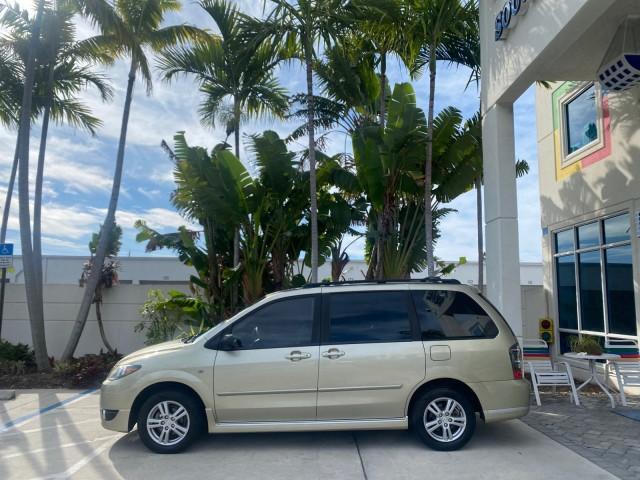 2004 Cosmic Sand Metallic /Beige/Black Mazda MPV LX LOW MILES 62,740 (JM3LW28J340) with an 3.0L DOHC MPFI 24-Valve V6 Engine engine, Automatic transmission, located at 4701 North Dixie Hwy, Pompano Beach, FL, 33064, (954) 422-2889, 26.240938, -80.123474 - OUR WEBPAGE FLORIDACARS1.COM HAS OVER 100 PHOTOS AND FREE CARFAX LINK 2004 MAZDA MPV LX VIN: JM3LW28J340519237 J M 3 L W 2 8 J 3 4 0 5 1 9 2 3 7 VAN 3.0L V6 F GASOLINE 25 MPG FRONT WHEEL DRIVE Features ABS Brakes Air Conditioning Alloy Wheels AM/FM Stereo Automatic Transmission CD Audio Cloth Seats - Photo#4