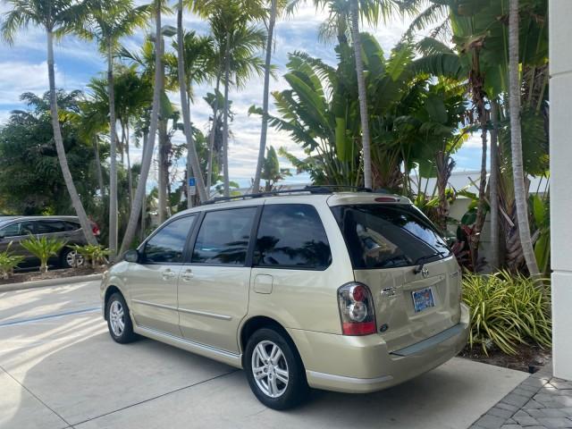 2004 Cosmic Sand Metallic /Beige/Black Mazda MPV LX LOW MILES 62,740 (JM3LW28J340) with an 3.0L DOHC MPFI 24-Valve V6 Engine engine, Automatic transmission, located at 4701 North Dixie Hwy, Pompano Beach, FL, 33064, (954) 422-2889, 26.240938, -80.123474 - OUR WEBPAGE FLORIDACARS1.COM HAS OVER 100 PHOTOS AND FREE CARFAX LINK 2004 MAZDA MPV LX VIN: JM3LW28J340519237 J M 3 L W 2 8 J 3 4 0 5 1 9 2 3 7 VAN 3.0L V6 F GASOLINE 25 MPG FRONT WHEEL DRIVE Features ABS Brakes Air Conditioning Alloy Wheels AM/FM Stereo Automatic Transmission CD Audio Cloth Seats - Photo#5