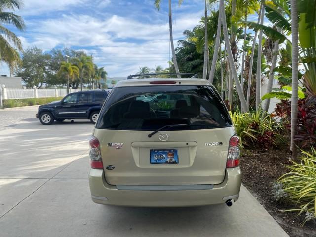 2004 Cosmic Sand Metallic /Beige/Black Mazda MPV LX LOW MILES 62,740 (JM3LW28J340) with an 3.0L DOHC MPFI 24-Valve V6 Engine engine, Automatic transmission, located at 4701 North Dixie Hwy, Pompano Beach, FL, 33064, (954) 422-2889, 26.240938, -80.123474 - OUR WEBPAGE FLORIDACARS1.COM HAS OVER 100 PHOTOS AND FREE CARFAX LINK 2004 MAZDA MPV LX VIN: JM3LW28J340519237 J M 3 L W 2 8 J 3 4 0 5 1 9 2 3 7 VAN 3.0L V6 F GASOLINE 25 MPG FRONT WHEEL DRIVE Features ABS Brakes Air Conditioning Alloy Wheels AM/FM Stereo Automatic Transmission CD Audio Cloth Seats - Photo#6