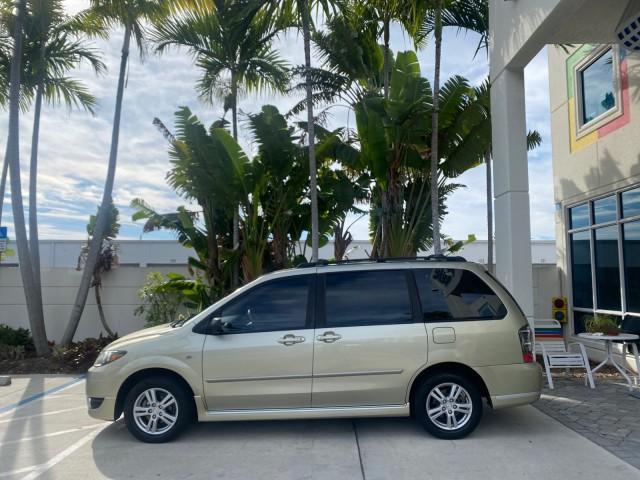 2004 Cosmic Sand Metallic /Beige/Black Mazda MPV LX LOW MILES 62,740 (JM3LW28J340) with an 3.0L DOHC MPFI 24-Valve V6 Engine engine, Automatic transmission, located at 4701 North Dixie Hwy, Pompano Beach, FL, 33064, (954) 422-2889, 26.240938, -80.123474 - OUR WEBPAGE FLORIDACARS1.COM HAS OVER 100 PHOTOS AND FREE CARFAX LINK 2004 MAZDA MPV LX VIN: JM3LW28J340519237 J M 3 L W 2 8 J 3 4 0 5 1 9 2 3 7 VAN 3.0L V6 F GASOLINE 25 MPG FRONT WHEEL DRIVE Features ABS Brakes Air Conditioning Alloy Wheels AM/FM Stereo Automatic Transmission CD Audio Cloth Seats - Photo#31