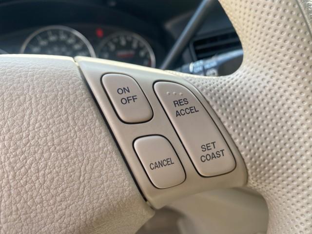 2004 Cosmic Sand Metallic /Beige/Black Mazda MPV LX LOW MILES 62,740 (JM3LW28J340) with an 3.0L DOHC MPFI 24-Valve V6 Engine engine, Automatic transmission, located at 4701 North Dixie Hwy, Pompano Beach, FL, 33064, (954) 422-2889, 26.240938, -80.123474 - OUR WEBPAGE FLORIDACARS1.COM HAS OVER 100 PHOTOS AND FREE CARFAX LINK 2004 MAZDA MPV LX VIN: JM3LW28J340519237 J M 3 L W 2 8 J 3 4 0 5 1 9 2 3 7 VAN 3.0L V6 F GASOLINE 25 MPG FRONT WHEEL DRIVE Features ABS Brakes Air Conditioning Alloy Wheels AM/FM Stereo Automatic Transmission CD Audio Cloth Seats - Photo#49