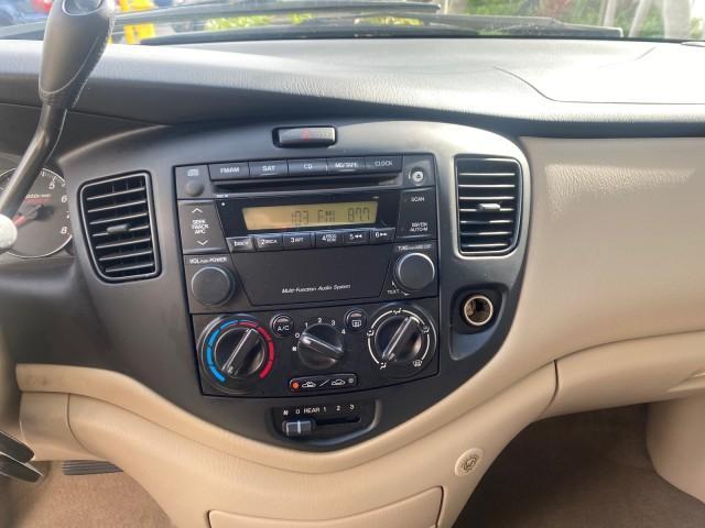 2004 Cosmic Sand Metallic /Beige/Black Mazda MPV LX LOW MILES 62,740 (JM3LW28J340) with an 3.0L DOHC MPFI 24-Valve V6 Engine engine, Automatic transmission, located at 4701 North Dixie Hwy, Pompano Beach, FL, 33064, (954) 422-2889, 26.240938, -80.123474 - OUR WEBPAGE FLORIDACARS1.COM HAS OVER 100 PHOTOS AND FREE CARFAX LINK 2004 MAZDA MPV LX VIN: JM3LW28J340519237 J M 3 L W 2 8 J 3 4 0 5 1 9 2 3 7 VAN 3.0L V6 F GASOLINE 25 MPG FRONT WHEEL DRIVE Features ABS Brakes Air Conditioning Alloy Wheels AM/FM Stereo Automatic Transmission CD Audio Cloth Seats - Photo#57