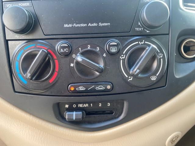 2004 Cosmic Sand Metallic /Beige/Black Mazda MPV LX LOW MILES 62,740 (JM3LW28J340) with an 3.0L DOHC MPFI 24-Valve V6 Engine engine, Automatic transmission, located at 4701 North Dixie Hwy, Pompano Beach, FL, 33064, (954) 422-2889, 26.240938, -80.123474 - OUR WEBPAGE FLORIDACARS1.COM HAS OVER 100 PHOTOS AND FREE CARFAX LINK 2004 MAZDA MPV LX VIN: JM3LW28J340519237 J M 3 L W 2 8 J 3 4 0 5 1 9 2 3 7 VAN 3.0L V6 F GASOLINE 25 MPG FRONT WHEEL DRIVE Features ABS Brakes Air Conditioning Alloy Wheels AM/FM Stereo Automatic Transmission CD Audio Cloth Seats - Photo#59