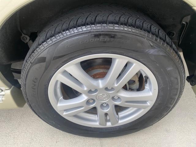 2004 Cosmic Sand Metallic /Beige/Black Mazda MPV LX LOW MILES 62,740 (JM3LW28J340) with an 3.0L DOHC MPFI 24-Valve V6 Engine engine, Automatic transmission, located at 4701 North Dixie Hwy, Pompano Beach, FL, 33064, (954) 422-2889, 26.240938, -80.123474 - OUR WEBPAGE FLORIDACARS1.COM HAS OVER 100 PHOTOS AND FREE CARFAX LINK 2004 MAZDA MPV LX VIN: JM3LW28J340519237 J M 3 L W 2 8 J 3 4 0 5 1 9 2 3 7 VAN 3.0L V6 F GASOLINE 25 MPG FRONT WHEEL DRIVE Features ABS Brakes Air Conditioning Alloy Wheels AM/FM Stereo Automatic Transmission CD Audio Cloth Seats - Photo#89