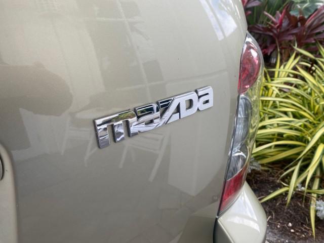 2004 Cosmic Sand Metallic /Beige/Black Mazda MPV LX LOW MILES 62,740 (JM3LW28J340) with an 3.0L DOHC MPFI 24-Valve V6 Engine engine, Automatic transmission, located at 4701 North Dixie Hwy, Pompano Beach, FL, 33064, (954) 422-2889, 26.240938, -80.123474 - OUR WEBPAGE FLORIDACARS1.COM HAS OVER 100 PHOTOS AND FREE CARFAX LINK 2004 MAZDA MPV LX VIN: JM3LW28J340519237 J M 3 L W 2 8 J 3 4 0 5 1 9 2 3 7 VAN 3.0L V6 F GASOLINE 25 MPG FRONT WHEEL DRIVE Features ABS Brakes Air Conditioning Alloy Wheels AM/FM Stereo Automatic Transmission CD Audio Cloth Seats - Photo#93