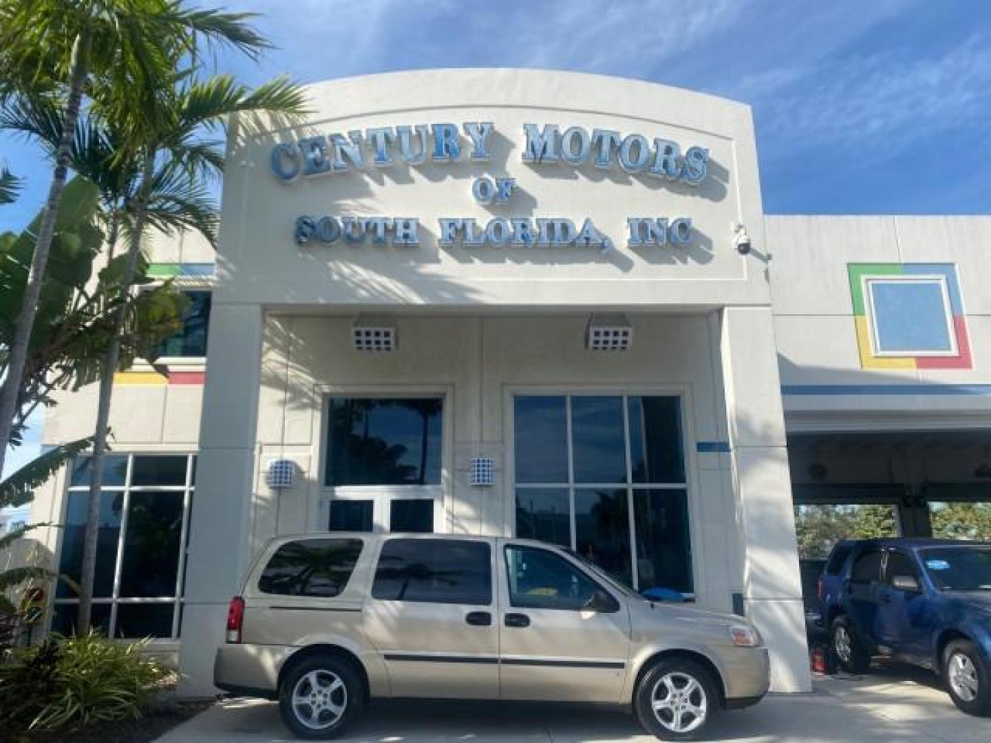 2007 Gold Mist Metallic /Cashmere Chevrolet Uplander LS LOW MILES 46,982 VAN (1GNDV23137D) with an 3.9L V6 SFI Engine engine, Automatic transmission, located at 4701 North Dixie Hwy, Pompano Beach, FL, 33064, (954) 422-2889, 26.240938, -80.123474 - OUR WEBPAGE FLORIDACARS1.COM HAS OVER 100 PHOTOS AND FREE CARFAX LINK 2007 CHEVROLET UPLANDER LS 7 PASSENGER VIN: 1GNDV23137D200271 1 G N D V 2 3 1 3 7 D 2 0 0 2 7 1 VAN 3.9L V6 F GASOLINE 25 MPG FRONT WHEEL DRIVE Features ABS Brakes Air Conditioning Alloy Wheels AM/FM Stereo Automatic Transmission- Photo#0