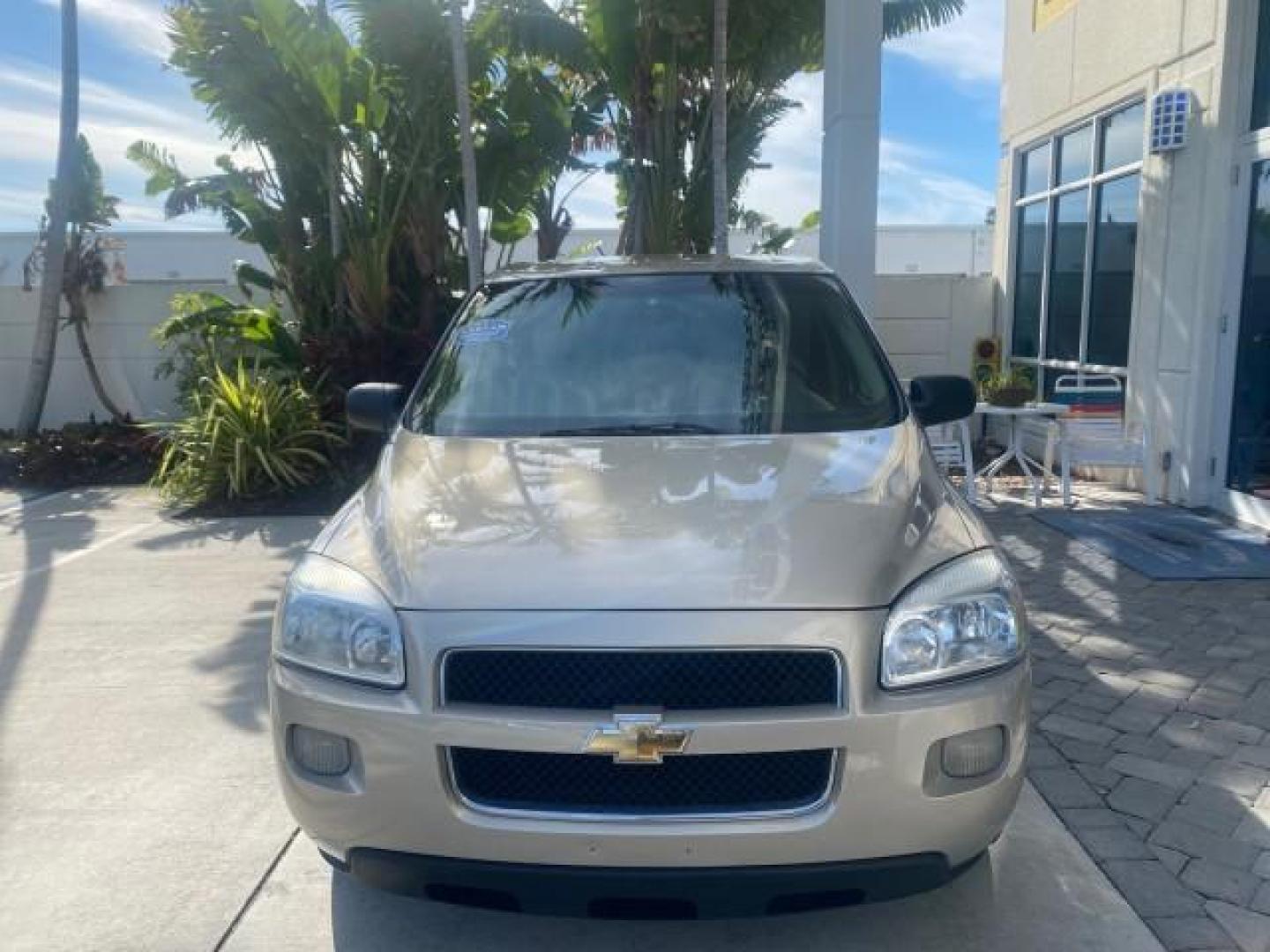 2007 Gold Mist Metallic /Cashmere Chevrolet Uplander LS LOW MILES 46,982 VAN (1GNDV23137D) with an 3.9L V6 SFI Engine engine, Automatic transmission, located at 4701 North Dixie Hwy, Pompano Beach, FL, 33064, (954) 422-2889, 26.240938, -80.123474 - OUR WEBPAGE FLORIDACARS1.COM HAS OVER 100 PHOTOS AND FREE CARFAX LINK 2007 CHEVROLET UPLANDER LS 7 PASSENGER VIN: 1GNDV23137D200271 1 G N D V 2 3 1 3 7 D 2 0 0 2 7 1 VAN 3.9L V6 F GASOLINE 25 MPG FRONT WHEEL DRIVE Features ABS Brakes Air Conditioning Alloy Wheels AM/FM Stereo Automatic Transmission- Photo#2