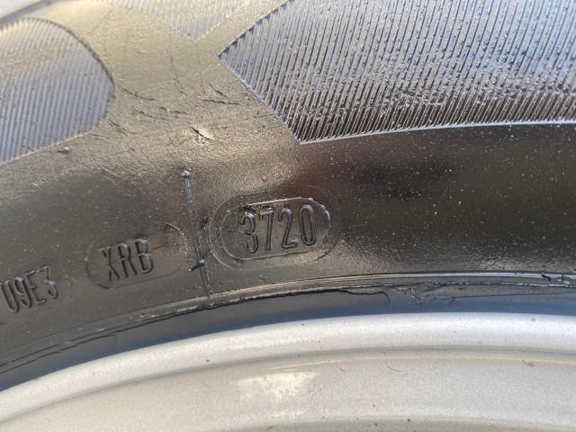 2007 Desert Brown Metallic /Cashmere Chevrolet Uplander LS LOW MILES 46,982 (1GNDV23137D) with an 3.9L V6 SFI Engine engine, Automatic transmission, located at 4701 North Dixie Hwy, Pompano Beach, FL, 33064, (954) 422-2889, 26.240938, -80.123474 - OUR WEBPAGE FLORIDACARS1.COM HAS OVER 100 PHOTOS AND FREE CARFAX LINK 2007 CHEVROLET UPLANDER LS 7 PASSENGER VIN: 1GNDV23137D200271 1 G N D V 2 3 1 3 7 D 2 0 0 2 7 1 VAN 3.9L V6 F GASOLINE 25 MPG FRONT WHEEL DRIVE Features ABS Brakes Air Conditioning Alloy Wheels AM/FM Stereo Automatic Transmission - Photo#26