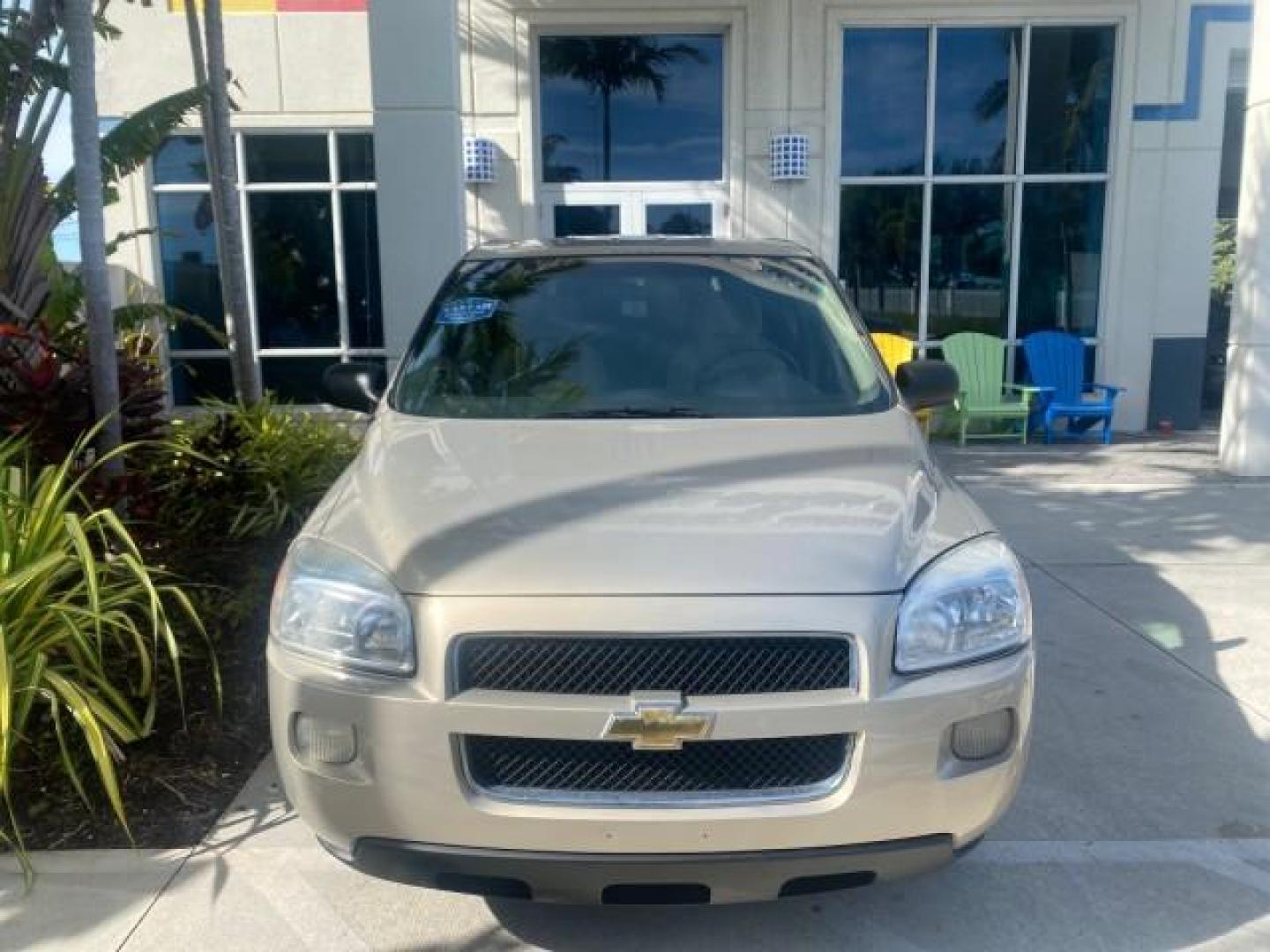 2007 Gold Mist Metallic /Cashmere Chevrolet Uplander LS LOW MILES 46,982 VAN (1GNDV23137D) with an 3.9L V6 SFI Engine engine, Automatic transmission, located at 4701 North Dixie Hwy, Pompano Beach, FL, 33064, (954) 422-2889, 26.240938, -80.123474 - OUR WEBPAGE FLORIDACARS1.COM HAS OVER 100 PHOTOS AND FREE CARFAX LINK 2007 CHEVROLET UPLANDER LS 7 PASSENGER VIN: 1GNDV23137D200271 1 G N D V 2 3 1 3 7 D 2 0 0 2 7 1 VAN 3.9L V6 F GASOLINE 25 MPG FRONT WHEEL DRIVE Features ABS Brakes Air Conditioning Alloy Wheels AM/FM Stereo Automatic Transmission- Photo#28