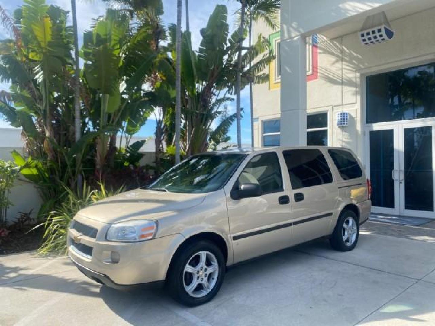 2007 Gold Mist Metallic /Cashmere Chevrolet Uplander LS LOW MILES 46,982 VAN (1GNDV23137D) with an 3.9L V6 SFI Engine engine, Automatic transmission, located at 4701 North Dixie Hwy, Pompano Beach, FL, 33064, (954) 422-2889, 26.240938, -80.123474 - OUR WEBPAGE FLORIDACARS1.COM HAS OVER 100 PHOTOS AND FREE CARFAX LINK 2007 CHEVROLET UPLANDER LS 7 PASSENGER VIN: 1GNDV23137D200271 1 G N D V 2 3 1 3 7 D 2 0 0 2 7 1 VAN 3.9L V6 F GASOLINE 25 MPG FRONT WHEEL DRIVE Features ABS Brakes Air Conditioning Alloy Wheels AM/FM Stereo Automatic Transmission- Photo#29