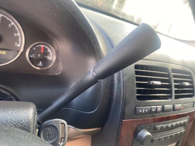 2007 Desert Brown Metallic /Cashmere Chevrolet Uplander LS LOW MILES 46,982 (1GNDV23137D) with an 3.9L V6 SFI Engine engine, Automatic transmission, located at 4701 North Dixie Hwy, Pompano Beach, FL, 33064, (954) 422-2889, 26.240938, -80.123474 - OUR WEBPAGE FLORIDACARS1.COM HAS OVER 100 PHOTOS AND FREE CARFAX LINK 2007 CHEVROLET UPLANDER LS 7 PASSENGER VIN: 1GNDV23137D200271 1 G N D V 2 3 1 3 7 D 2 0 0 2 7 1 VAN 3.9L V6 F GASOLINE 25 MPG FRONT WHEEL DRIVE Features ABS Brakes Air Conditioning Alloy Wheels AM/FM Stereo Automatic Transmission - Photo#47