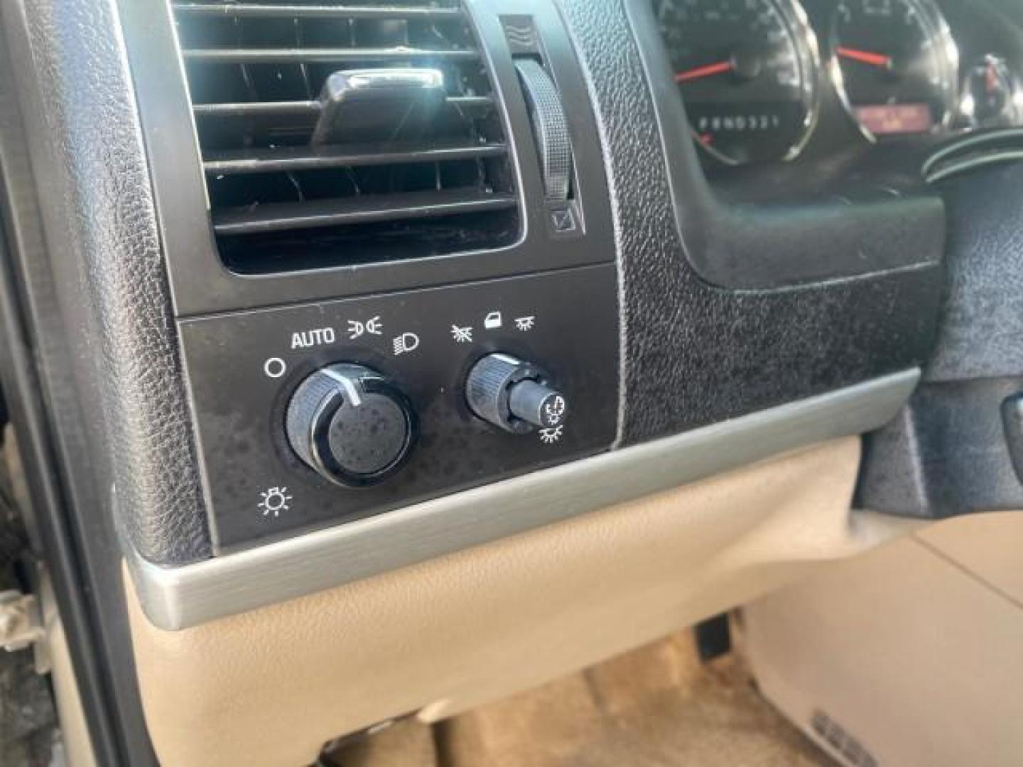 2007 Gold Mist Metallic /Cashmere Chevrolet Uplander LS LOW MILES 46,982 VAN (1GNDV23137D) with an 3.9L V6 SFI Engine engine, Automatic transmission, located at 4701 North Dixie Hwy, Pompano Beach, FL, 33064, (954) 422-2889, 26.240938, -80.123474 - OUR WEBPAGE FLORIDACARS1.COM HAS OVER 100 PHOTOS AND FREE CARFAX LINK 2007 CHEVROLET UPLANDER LS 7 PASSENGER VIN: 1GNDV23137D200271 1 G N D V 2 3 1 3 7 D 2 0 0 2 7 1 VAN 3.9L V6 F GASOLINE 25 MPG FRONT WHEEL DRIVE Features ABS Brakes Air Conditioning Alloy Wheels AM/FM Stereo Automatic Transmission- Photo#48
