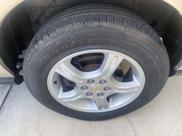 2007 Desert Brown Metallic /Cashmere Chevrolet Uplander LS LOW MILES 46,982 (1GNDV23137D) with an 3.9L V6 SFI Engine engine, Automatic transmission, located at 4701 North Dixie Hwy, Pompano Beach, FL, 33064, (954) 422-2889, 26.240938, -80.123474 - OUR WEBPAGE FLORIDACARS1.COM HAS OVER 100 PHOTOS AND FREE CARFAX LINK 2007 CHEVROLET UPLANDER LS 7 PASSENGER VIN: 1GNDV23137D200271 1 G N D V 2 3 1 3 7 D 2 0 0 2 7 1 VAN 3.9L V6 F GASOLINE 25 MPG FRONT WHEEL DRIVE Features ABS Brakes Air Conditioning Alloy Wheels AM/FM Stereo Automatic Transmission - Photo#80