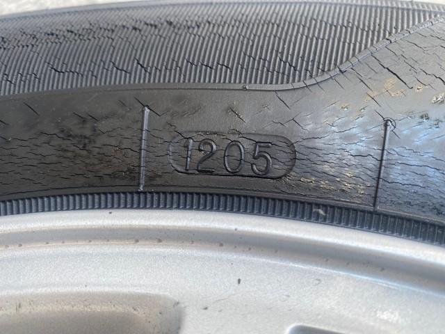 2007 Desert Brown Metallic /Cashmere Chevrolet Uplander LS LOW MILES 46,982 (1GNDV23137D) with an 3.9L V6 SFI Engine engine, Automatic transmission, located at 4701 North Dixie Hwy, Pompano Beach, FL, 33064, (954) 422-2889, 26.240938, -80.123474 - OUR WEBPAGE FLORIDACARS1.COM HAS OVER 100 PHOTOS AND FREE CARFAX LINK 2007 CHEVROLET UPLANDER LS 7 PASSENGER VIN: 1GNDV23137D200271 1 G N D V 2 3 1 3 7 D 2 0 0 2 7 1 VAN 3.9L V6 F GASOLINE 25 MPG FRONT WHEEL DRIVE Features ABS Brakes Air Conditioning Alloy Wheels AM/FM Stereo Automatic Transmission - Photo#82