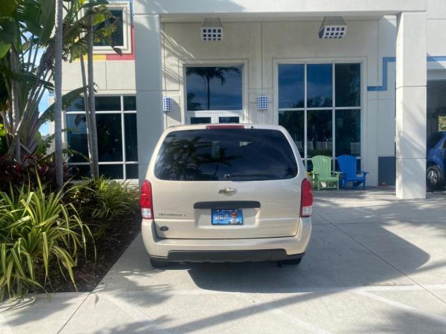 2007 Gold Mist Metallic /Cashmere Chevrolet Uplander LS LOW MILES 46,982 VAN (1GNDV23137D) with an 3.9L V6 SFI Engine engine, Automatic transmission, located at 4701 North Dixie Hwy, Pompano Beach, FL, 33064, (954) 422-2889, 26.240938, -80.123474 - OUR WEBPAGE FLORIDACARS1.COM HAS OVER 100 PHOTOS AND FREE CARFAX LINK 2007 CHEVROLET UPLANDER LS 7 PASSENGER VIN: 1GNDV23137D200271 1 G N D V 2 3 1 3 7 D 2 0 0 2 7 1 VAN 3.9L V6 F GASOLINE 25 MPG FRONT WHEEL DRIVE Features ABS Brakes Air Conditioning Alloy Wheels AM/FM Stereo Automatic Transmission- Photo#92