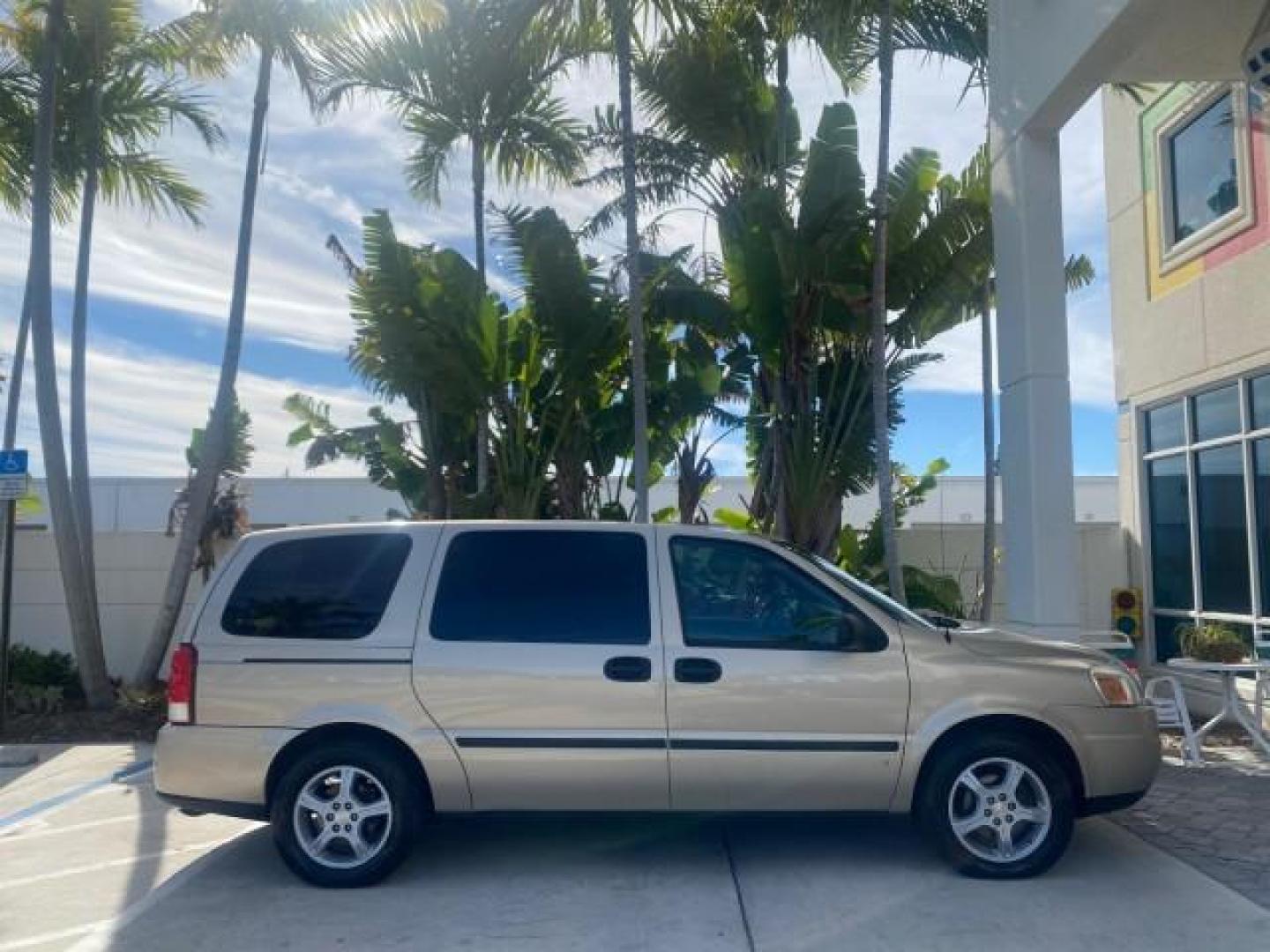 2007 Gold Mist Metallic /Cashmere Chevrolet Uplander LS LOW MILES 46,982 VAN (1GNDV23137D) with an 3.9L V6 SFI Engine engine, Automatic transmission, located at 4701 North Dixie Hwy, Pompano Beach, FL, 33064, (954) 422-2889, 26.240938, -80.123474 - OUR WEBPAGE FLORIDACARS1.COM HAS OVER 100 PHOTOS AND FREE CARFAX LINK 2007 CHEVROLET UPLANDER LS 7 PASSENGER VIN: 1GNDV23137D200271 1 G N D V 2 3 1 3 7 D 2 0 0 2 7 1 VAN 3.9L V6 F GASOLINE 25 MPG FRONT WHEEL DRIVE Features ABS Brakes Air Conditioning Alloy Wheels AM/FM Stereo Automatic Transmission- Photo#96