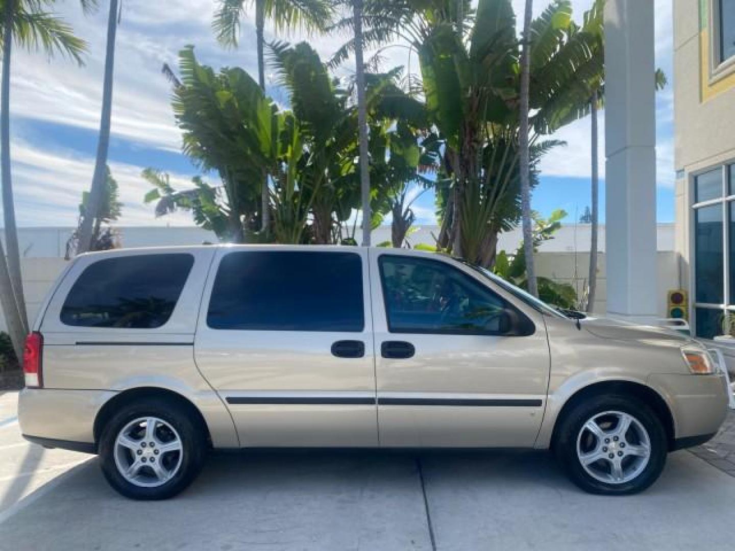 2007 Gold Mist Metallic /Cashmere Chevrolet Uplander LS LOW MILES 46,982 VAN (1GNDV23137D) with an 3.9L V6 SFI Engine engine, Automatic transmission, located at 4701 North Dixie Hwy, Pompano Beach, FL, 33064, (954) 422-2889, 26.240938, -80.123474 - OUR WEBPAGE FLORIDACARS1.COM HAS OVER 100 PHOTOS AND FREE CARFAX LINK 2007 CHEVROLET UPLANDER LS 7 PASSENGER VIN: 1GNDV23137D200271 1 G N D V 2 3 1 3 7 D 2 0 0 2 7 1 VAN 3.9L V6 F GASOLINE 25 MPG FRONT WHEEL DRIVE Features ABS Brakes Air Conditioning Alloy Wheels AM/FM Stereo Automatic Transmission- Photo#97