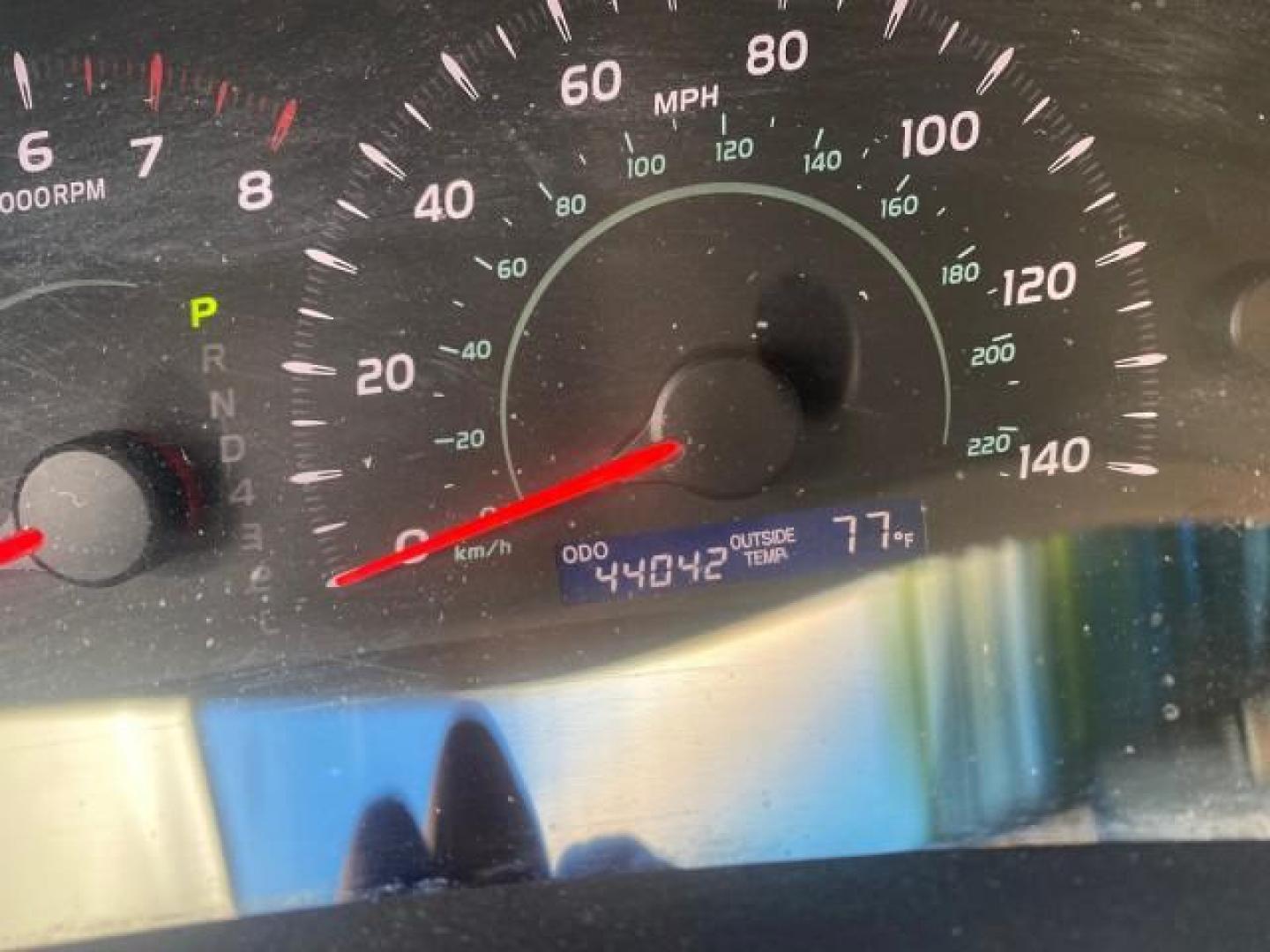 2007 Desert Sand Mica /Bisque Toyota Camry LE LOW MILES 44,042 1 OWNER (4T1BE46K77U) with an 2.4L DOHC MPFI VVT-i 16-Valve 4-Cyl Engine engine, Automatic transmission, located at 4701 North Dixie Hwy, Pompano Beach, FL, 33064, (954) 422-2889, 26.240938, -80.123474 - OUR WEBPAGE FLORIDACARS1.COM HAS OVER 100 PHOTOS AND FREE CARFAX LINK 2007 TOYOTA CAMRY LE VIN: 4T1BE46K77U636309 4 T 1 B E 4 6 K 7 7 U 6 3 6 3 0 9 SEDAN 4 DR 2.4L I4 F DOHC 16V GASOLINE 31 MPG FRONT WHEEL DRIVE Features ABS Brakes Air Conditioning AM/FM Stereo Automatic Transmission Auxiliary Audio - Photo#18