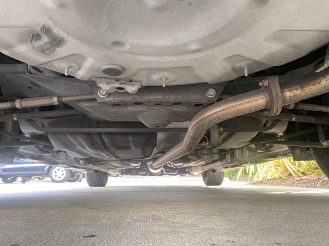 2007 Desert Sand Mica /Bisque Toyota Camry LE LOW MILES 44,042 1 OWNER (4T1BE46K77U) with an 2.4L DOHC MPFI VVT-i 16-Valve 4-Cyl Engine engine, Automatic transmission, located at 4701 North Dixie Hwy, Pompano Beach, FL, 33064, (954) 422-2889, 26.240938, -80.123474 - OUR WEBPAGE FLORIDACARS1.COM HAS OVER 100 PHOTOS AND FREE CARFAX LINK 2007 TOYOTA CAMRY LE VIN: 4T1BE46K77U636309 4 T 1 B E 4 6 K 7 7 U 6 3 6 3 0 9 SEDAN 4 DR 2.4L I4 F DOHC 16V GASOLINE 31 MPG FRONT WHEEL DRIVE Features ABS Brakes Air Conditioning AM/FM Stereo Automatic Transmission Auxiliary Audio - Photo#22