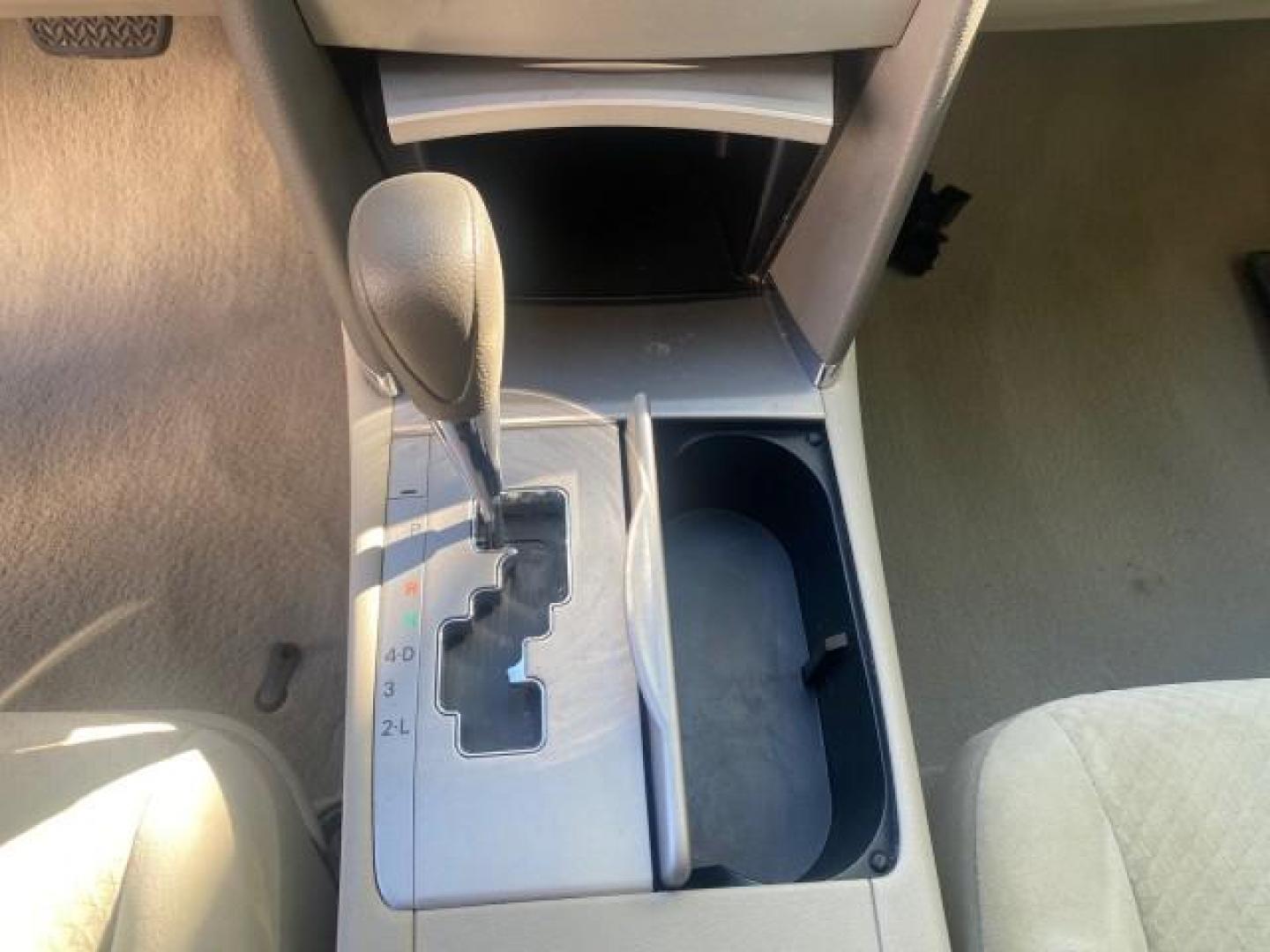 2007 Desert Sand Mica /Bisque Toyota Camry LE LOW MILES 44,042 1 OWNER (4T1BE46K77U) with an 2.4L DOHC MPFI VVT-i 16-Valve 4-Cyl Engine engine, Automatic transmission, located at 4701 North Dixie Hwy, Pompano Beach, FL, 33064, (954) 422-2889, 26.240938, -80.123474 - OUR WEBPAGE FLORIDACARS1.COM HAS OVER 100 PHOTOS AND FREE CARFAX LINK 2007 TOYOTA CAMRY LE VIN: 4T1BE46K77U636309 4 T 1 B E 4 6 K 7 7 U 6 3 6 3 0 9 SEDAN 4 DR 2.4L I4 F DOHC 16V GASOLINE 31 MPG FRONT WHEEL DRIVE Features ABS Brakes Air Conditioning AM/FM Stereo Automatic Transmission Auxiliary Audio - Photo#60