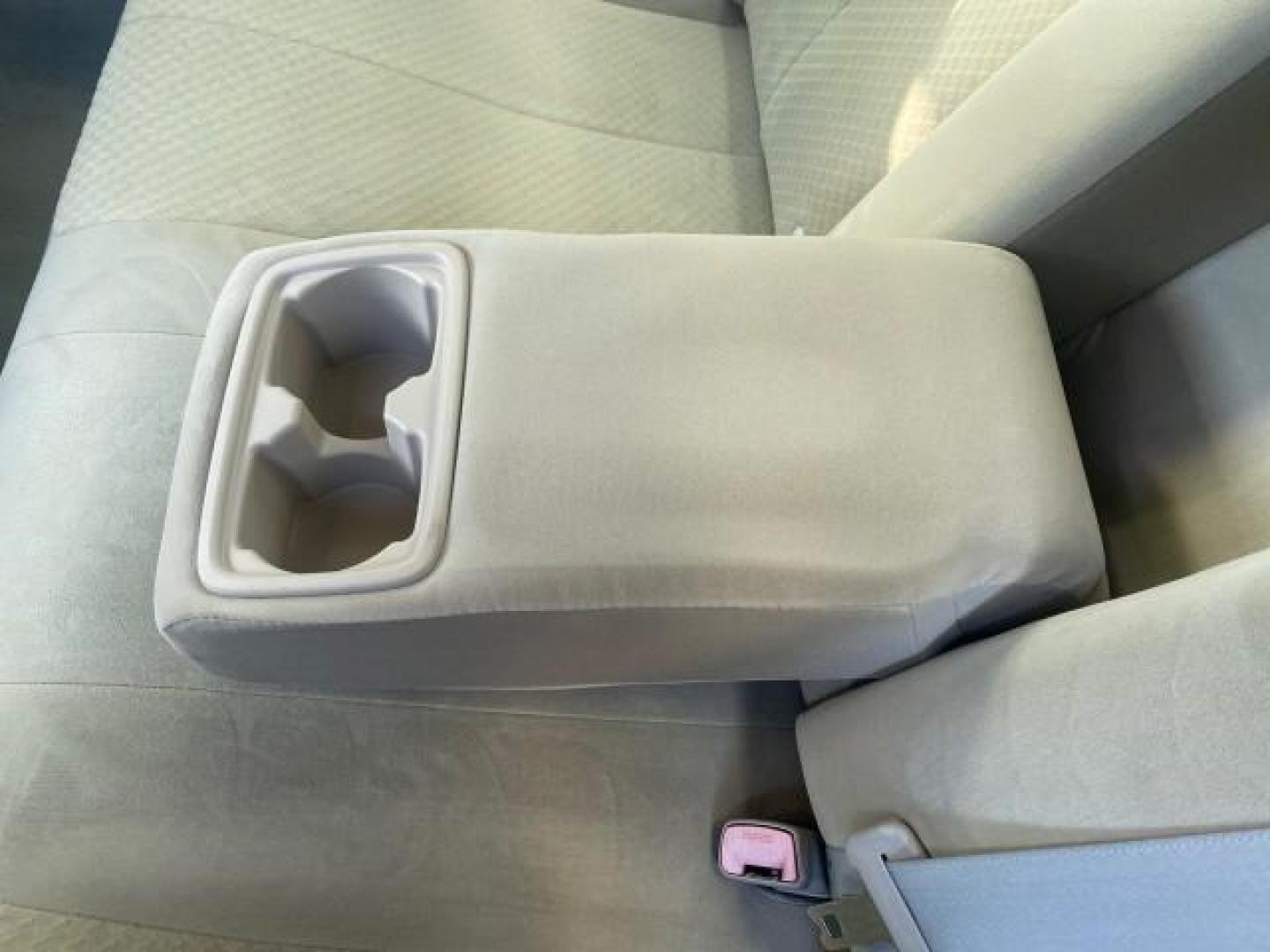 2007 Desert Sand Mica /Bisque Toyota Camry LE LOW MILES 44,042 1 OWNER (4T1BE46K77U) with an 2.4L DOHC MPFI VVT-i 16-Valve 4-Cyl Engine engine, Automatic transmission, located at 4701 North Dixie Hwy, Pompano Beach, FL, 33064, (954) 422-2889, 26.240938, -80.123474 - OUR WEBPAGE FLORIDACARS1.COM HAS OVER 100 PHOTOS AND FREE CARFAX LINK 2007 TOYOTA CAMRY LE VIN: 4T1BE46K77U636309 4 T 1 B E 4 6 K 7 7 U 6 3 6 3 0 9 SEDAN 4 DR 2.4L I4 F DOHC 16V GASOLINE 31 MPG FRONT WHEEL DRIVE Features ABS Brakes Air Conditioning AM/FM Stereo Automatic Transmission Auxiliary Audio - Photo#74