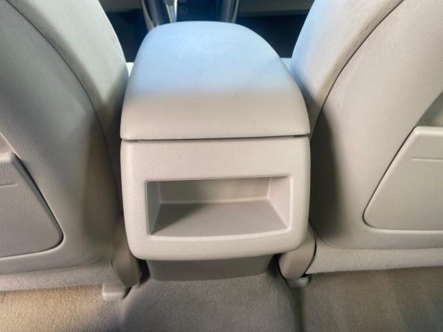 2007 Desert Sand Mica /Bisque Toyota Camry LE LOW MILES 44,042 1 OWNER (4T1BE46K77U) with an 2.4L DOHC MPFI VVT-i 16-Valve 4-Cyl Engine engine, Automatic transmission, located at 4701 North Dixie Hwy, Pompano Beach, FL, 33064, (954) 422-2889, 26.240938, -80.123474 - OUR WEBPAGE FLORIDACARS1.COM HAS OVER 100 PHOTOS AND FREE CARFAX LINK 2007 TOYOTA CAMRY LE VIN: 4T1BE46K77U636309 4 T 1 B E 4 6 K 7 7 U 6 3 6 3 0 9 SEDAN 4 DR 2.4L I4 F DOHC 16V GASOLINE 31 MPG FRONT WHEEL DRIVE Features ABS Brakes Air Conditioning AM/FM Stereo Automatic Transmission Auxiliary Audio - Photo#75