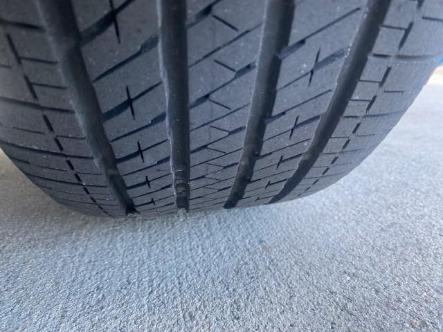 2007 Desert Sand Mica /Bisque Toyota Camry LE LOW MILES 44,042 1 OWNER (4T1BE46K77U) with an 2.4L DOHC MPFI VVT-i 16-Valve 4-Cyl Engine engine, Automatic transmission, located at 4701 North Dixie Hwy, Pompano Beach, FL, 33064, (954) 422-2889, 26.240938, -80.123474 - OUR WEBPAGE FLORIDACARS1.COM HAS OVER 100 PHOTOS AND FREE CARFAX LINK 2007 TOYOTA CAMRY LE VIN: 4T1BE46K77U636309 4 T 1 B E 4 6 K 7 7 U 6 3 6 3 0 9 SEDAN 4 DR 2.4L I4 F DOHC 16V GASOLINE 31 MPG FRONT WHEEL DRIVE Features ABS Brakes Air Conditioning AM/FM Stereo Automatic Transmission Auxiliary Audio - Photo#79