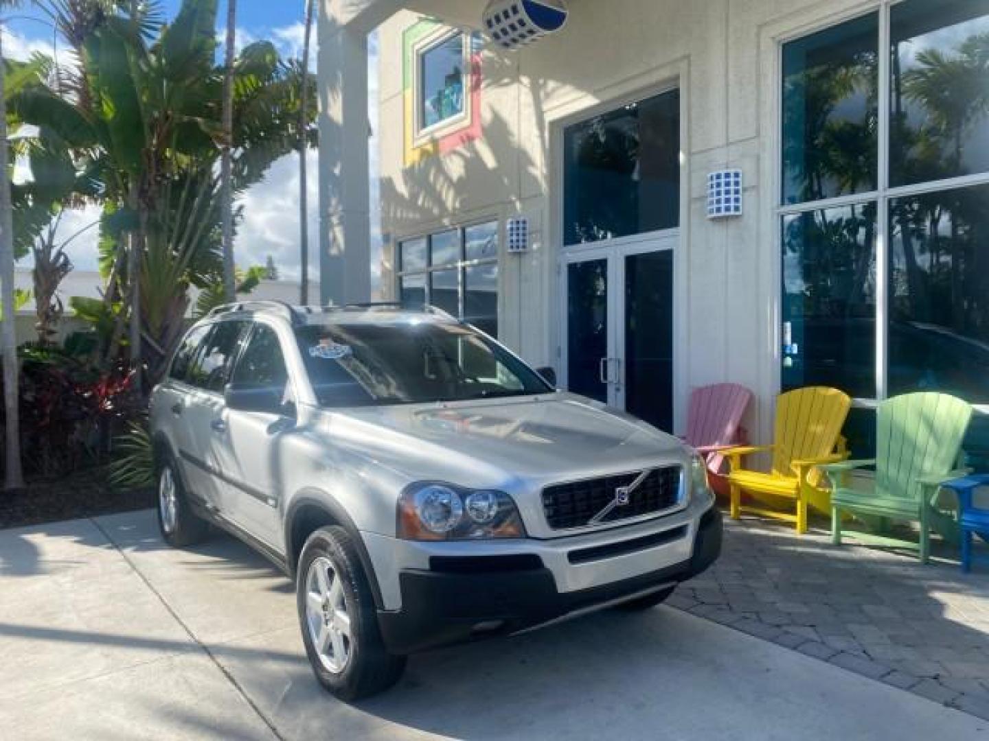 2006 Silver Metallic /Graphite Volvo XC90 SUV Turbo LOW MILES 55,260 1 OWNER FL (YV4CY592561) with an 2.5L Turbocharged I5 Engine engine, Automatic transmission, located at 4701 North Dixie Hwy, Pompano Beach, FL, 33064, (954) 422-2889, 26.240938, -80.123474 - OUR WEBPAGE FLORIDACARS1.COM HAS OVER 100 PHOTOS AND FREE CARFAX LINK 2006 VOLVO XC90 2.5T 1 OWNER FL SUNROOF LEATHER FULLY LOADED VIN: YV4CY592561248414 Y V 4 C Y 5 9 2 5 6 1 2 4 8 4 1 4 4 DOOR WAGON/SPORT UTILITY 2.5L I5 F GASOLINE 23 MPG FRONT WHEEL DRIVE Features ABS Brakes Air Conditioning Allo- Photo#1