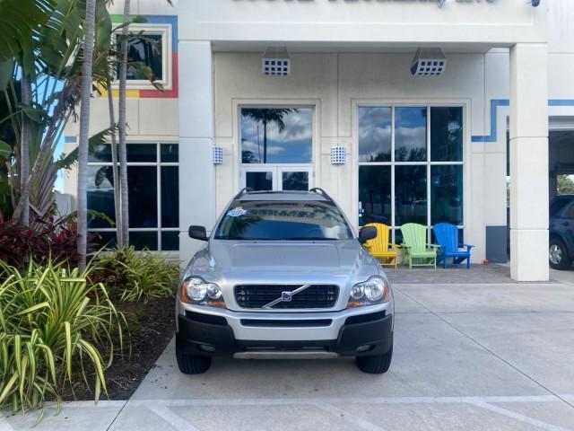 2006 Silver Metallic /Graphite Volvo XC90 SUV Turbo LOW MILES 55,260 1 OWNER FL (YV4CY592561) with an 2.5L Turbocharged I5 Engine engine, Automatic transmission, located at 4701 North Dixie Hwy, Pompano Beach, FL, 33064, (954) 422-2889, 26.240938, -80.123474 - OUR WEBPAGE FLORIDACARS1.COM HAS OVER 100 PHOTOS AND FREE CARFAX LINK 2006 VOLVO XC90 2.5T 1 OWNER FL SUNROOF LEATHER FULLY LOADED VIN: YV4CY592561248414 Y V 4 C Y 5 9 2 5 6 1 2 4 8 4 1 4 4 DOOR WAGON/SPORT UTILITY 2.5L I5 F GASOLINE 23 MPG FRONT WHEEL DRIVE Features ABS Brakes Air Conditioning Allo - Photo#26