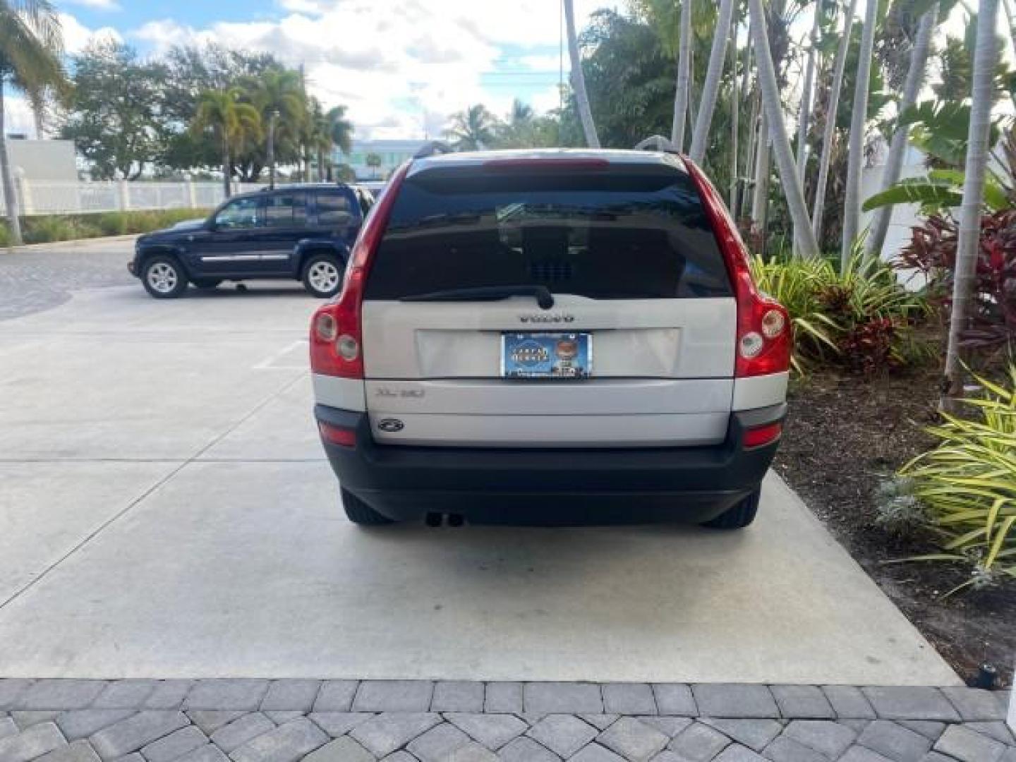 2006 Silver Metallic /Graphite Volvo XC90 SUV Turbo LOW MILES 55,260 1 OWNER FL (YV4CY592561) with an 2.5L Turbocharged I5 Engine engine, Automatic transmission, located at 4701 North Dixie Hwy, Pompano Beach, FL, 33064, (954) 422-2889, 26.240938, -80.123474 - OUR WEBPAGE FLORIDACARS1.COM HAS OVER 100 PHOTOS AND FREE CARFAX LINK 2006 VOLVO XC90 2.5T 1 OWNER FL SUNROOF LEATHER FULLY LOADED VIN: YV4CY592561248414 Y V 4 C Y 5 9 2 5 6 1 2 4 8 4 1 4 4 DOOR WAGON/SPORT UTILITY 2.5L I5 F GASOLINE 23 MPG FRONT WHEEL DRIVE Features ABS Brakes Air Conditioning Allo- Photo#34