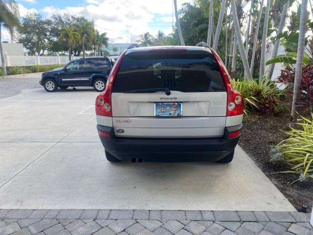 2006 Silver Metallic /Graphite Volvo XC90 SUV Turbo LOW MILES 55,260 1 OWNER FL (YV4CY592561) with an 2.5L Turbocharged I5 Engine engine, Automatic transmission, located at 4701 North Dixie Hwy, Pompano Beach, FL, 33064, (954) 422-2889, 26.240938, -80.123474 - OUR WEBPAGE FLORIDACARS1.COM HAS OVER 100 PHOTOS AND FREE CARFAX LINK 2006 VOLVO XC90 2.5T 1 OWNER FL SUNROOF LEATHER FULLY LOADED VIN: YV4CY592561248414 Y V 4 C Y 5 9 2 5 6 1 2 4 8 4 1 4 4 DOOR WAGON/SPORT UTILITY 2.5L I5 F GASOLINE 23 MPG FRONT WHEEL DRIVE Features ABS Brakes Air Conditioning Allo - Photo#34