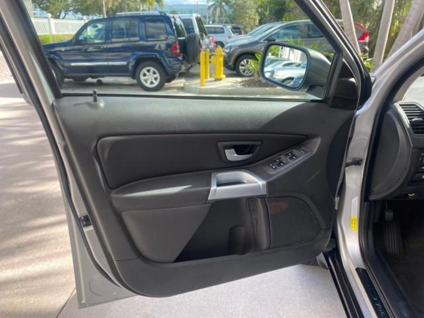2006 Silver Metallic /Graphite Volvo XC90 SUV Turbo LOW MILES 55,260 1 OWNER FL (YV4CY592561) with an 2.5L Turbocharged I5 Engine engine, Automatic transmission, located at 4701 North Dixie Hwy, Pompano Beach, FL, 33064, (954) 422-2889, 26.240938, -80.123474 - OUR WEBPAGE FLORIDACARS1.COM HAS OVER 100 PHOTOS AND FREE CARFAX LINK 2006 VOLVO XC90 2.5T 1 OWNER FL SUNROOF LEATHER FULLY LOADED VIN: YV4CY592561248414 Y V 4 C Y 5 9 2 5 6 1 2 4 8 4 1 4 4 DOOR WAGON/SPORT UTILITY 2.5L I5 F GASOLINE 23 MPG FRONT WHEEL DRIVE Features ABS Brakes Air Conditioning Allo- Photo#42