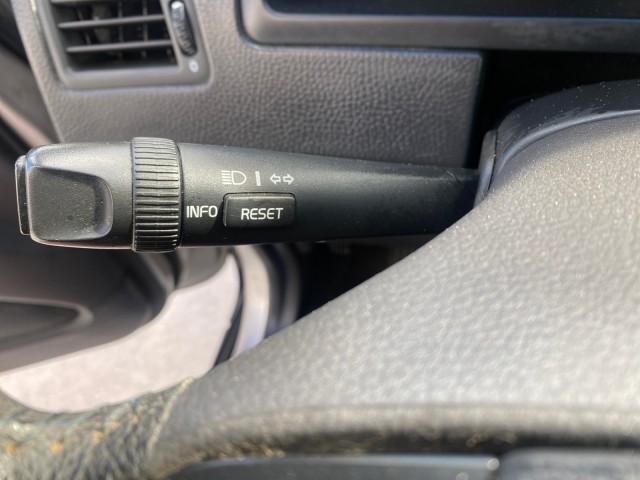 2006 Silver Metallic /Graphite Volvo XC90 SUV Turbo LOW MILES 55,260 1 OWNER FL (YV4CY592561) with an 2.5L Turbocharged I5 Engine engine, Automatic transmission, located at 4701 North Dixie Hwy, Pompano Beach, FL, 33064, (954) 422-2889, 26.240938, -80.123474 - OUR WEBPAGE FLORIDACARS1.COM HAS OVER 100 PHOTOS AND FREE CARFAX LINK 2006 VOLVO XC90 2.5T 1 OWNER FL SUNROOF LEATHER FULLY LOADED VIN: YV4CY592561248414 Y V 4 C Y 5 9 2 5 6 1 2 4 8 4 1 4 4 DOOR WAGON/SPORT UTILITY 2.5L I5 F GASOLINE 23 MPG FRONT WHEEL DRIVE Features ABS Brakes Air Conditioning Allo - Photo#50