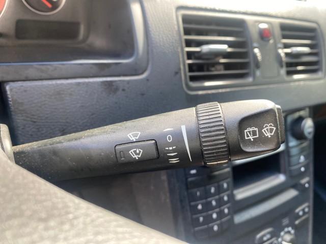 2006 Silver Metallic /Graphite Volvo XC90 SUV Turbo LOW MILES 55,260 1 OWNER FL (YV4CY592561) with an 2.5L Turbocharged I5 Engine engine, Automatic transmission, located at 4701 North Dixie Hwy, Pompano Beach, FL, 33064, (954) 422-2889, 26.240938, -80.123474 - OUR WEBPAGE FLORIDACARS1.COM HAS OVER 100 PHOTOS AND FREE CARFAX LINK 2006 VOLVO XC90 2.5T 1 OWNER FL SUNROOF LEATHER FULLY LOADED VIN: YV4CY592561248414 Y V 4 C Y 5 9 2 5 6 1 2 4 8 4 1 4 4 DOOR WAGON/SPORT UTILITY 2.5L I5 F GASOLINE 23 MPG FRONT WHEEL DRIVE Features ABS Brakes Air Conditioning Allo - Photo#51