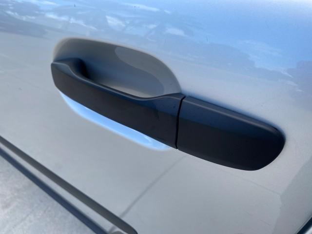 2006 Silver Metallic /Graphite Volvo XC90 SUV Turbo LOW MILES 55,260 1 OWNER FL (YV4CY592561) with an 2.5L Turbocharged I5 Engine engine, Automatic transmission, located at 4701 North Dixie Hwy, Pompano Beach, FL, 33064, (954) 422-2889, 26.240938, -80.123474 - OUR WEBPAGE FLORIDACARS1.COM HAS OVER 100 PHOTOS AND FREE CARFAX LINK 2006 VOLVO XC90 2.5T 1 OWNER FL SUNROOF LEATHER FULLY LOADED VIN: YV4CY592561248414 Y V 4 C Y 5 9 2 5 6 1 2 4 8 4 1 4 4 DOOR WAGON/SPORT UTILITY 2.5L I5 F GASOLINE 23 MPG FRONT WHEEL DRIVE Features ABS Brakes Air Conditioning Allo - Photo#66