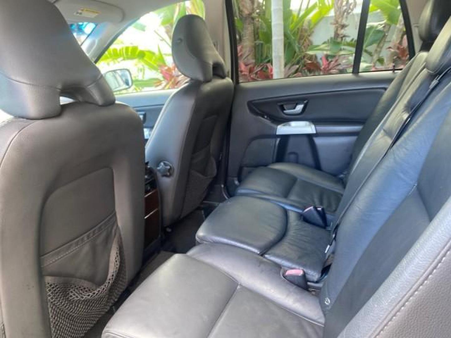 2006 Silver Metallic /Graphite Volvo XC90 SUV Turbo LOW MILES 55,260 1 OWNER FL (YV4CY592561) with an 2.5L Turbocharged I5 Engine engine, Automatic transmission, located at 4701 North Dixie Hwy, Pompano Beach, FL, 33064, (954) 422-2889, 26.240938, -80.123474 - OUR WEBPAGE FLORIDACARS1.COM HAS OVER 100 PHOTOS AND FREE CARFAX LINK 2006 VOLVO XC90 2.5T 1 OWNER FL SUNROOF LEATHER FULLY LOADED VIN: YV4CY592561248414 Y V 4 C Y 5 9 2 5 6 1 2 4 8 4 1 4 4 DOOR WAGON/SPORT UTILITY 2.5L I5 F GASOLINE 23 MPG FRONT WHEEL DRIVE Features ABS Brakes Air Conditioning Allo- Photo#70