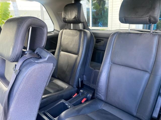 2006 Silver Metallic /Graphite Volvo XC90 SUV Turbo LOW MILES 55,260 1 OWNER FL (YV4CY592561) with an 2.5L Turbocharged I5 Engine engine, Automatic transmission, located at 4701 North Dixie Hwy, Pompano Beach, FL, 33064, (954) 422-2889, 26.240938, -80.123474 - OUR WEBPAGE FLORIDACARS1.COM HAS OVER 100 PHOTOS AND FREE CARFAX LINK 2006 VOLVO XC90 2.5T 1 OWNER FL SUNROOF LEATHER FULLY LOADED VIN: YV4CY592561248414 Y V 4 C Y 5 9 2 5 6 1 2 4 8 4 1 4 4 DOOR WAGON/SPORT UTILITY 2.5L I5 F GASOLINE 23 MPG FRONT WHEEL DRIVE Features ABS Brakes Air Conditioning Allo - Photo#74
