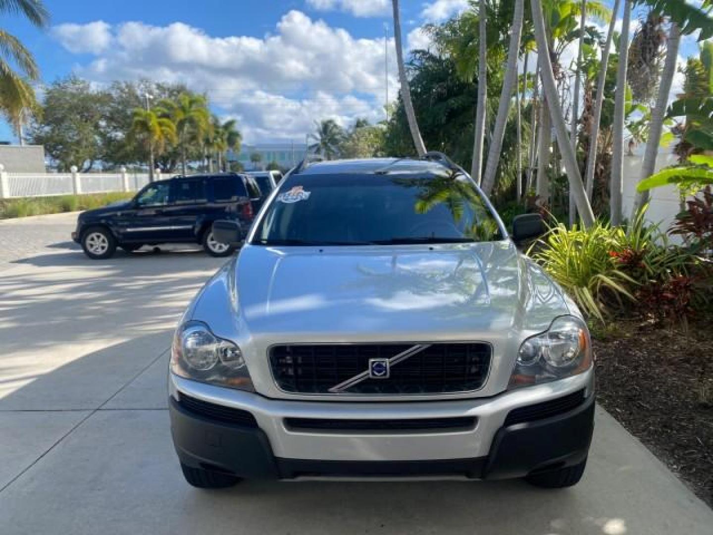 2006 Silver Metallic /Graphite Volvo XC90 SUV Turbo LOW MILES 55,260 1 OWNER FL (YV4CY592561) with an 2.5L Turbocharged I5 Engine engine, Automatic transmission, located at 4701 North Dixie Hwy, Pompano Beach, FL, 33064, (954) 422-2889, 26.240938, -80.123474 - OUR WEBPAGE FLORIDACARS1.COM HAS OVER 100 PHOTOS AND FREE CARFAX LINK 2006 VOLVO XC90 2.5T 1 OWNER FL SUNROOF LEATHER FULLY LOADED VIN: YV4CY592561248414 Y V 4 C Y 5 9 2 5 6 1 2 4 8 4 1 4 4 DOOR WAGON/SPORT UTILITY 2.5L I5 F GASOLINE 23 MPG FRONT WHEEL DRIVE Features ABS Brakes Air Conditioning Allo- Photo#95