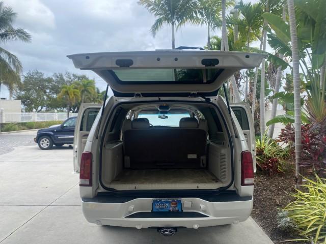 2003 White Diamond /Pewter Cadillac Escalade ESV 4WD/AWD (3GYFK66N23G) with an 6.0L Vortec 6000 High-Output V8 SFI Engine engine, Automatic transmission, located at 4701 North Dixie Hwy, Pompano Beach, FL, 33064, (954) 422-2889, 26.240938, -80.123474 - OUR WEBPAGE FLORIDACARS1.COM HAS OVER 100 PHOTOS AND FREE CARFAX LINK 2003 CADILLAC ESCALADE ESV VIN: 3GYFK66N23G235178 3 G Y F K 6 6 N 2 3 G 2 3 5 1 7 8 4 DOOR WAGON/SPORT UTILITY 6.0L V8 F GASOLINE 17 MPG ALL WHEEL DRIVE Features 4WD/AWD ABS Brakes Air Conditioning Alloy Wheels AM/FM Stereo Automa - Photo#15