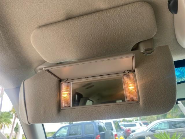 2003 White Diamond /Pewter Cadillac Escalade ESV 4WD/AWD (3GYFK66N23G) with an 6.0L Vortec 6000 High-Output V8 SFI Engine engine, Automatic transmission, located at 4701 North Dixie Hwy, Pompano Beach, FL, 33064, (954) 422-2889, 26.240938, -80.123474 - OUR WEBPAGE FLORIDACARS1.COM HAS OVER 100 PHOTOS AND FREE CARFAX LINK 2003 CADILLAC ESCALADE ESV VIN: 3GYFK66N23G235178 3 G Y F K 6 6 N 2 3 G 2 3 5 1 7 8 4 DOOR WAGON/SPORT UTILITY 6.0L V8 F GASOLINE 17 MPG ALL WHEEL DRIVE Features 4WD/AWD ABS Brakes Air Conditioning Alloy Wheels AM/FM Stereo Automa - Photo#64