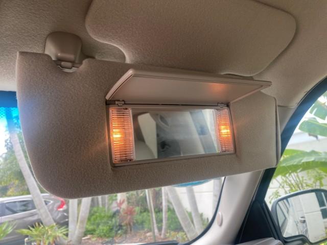 2003 White Diamond /Pewter Cadillac Escalade ESV 4WD/AWD (3GYFK66N23G) with an 6.0L Vortec 6000 High-Output V8 SFI Engine engine, Automatic transmission, located at 4701 North Dixie Hwy, Pompano Beach, FL, 33064, (954) 422-2889, 26.240938, -80.123474 - OUR WEBPAGE FLORIDACARS1.COM HAS OVER 100 PHOTOS AND FREE CARFAX LINK 2003 CADILLAC ESCALADE ESV VIN: 3GYFK66N23G235178 3 G Y F K 6 6 N 2 3 G 2 3 5 1 7 8 4 DOOR WAGON/SPORT UTILITY 6.0L V8 F GASOLINE 17 MPG ALL WHEEL DRIVE Features 4WD/AWD ABS Brakes Air Conditioning Alloy Wheels AM/FM Stereo Automa - Photo#66