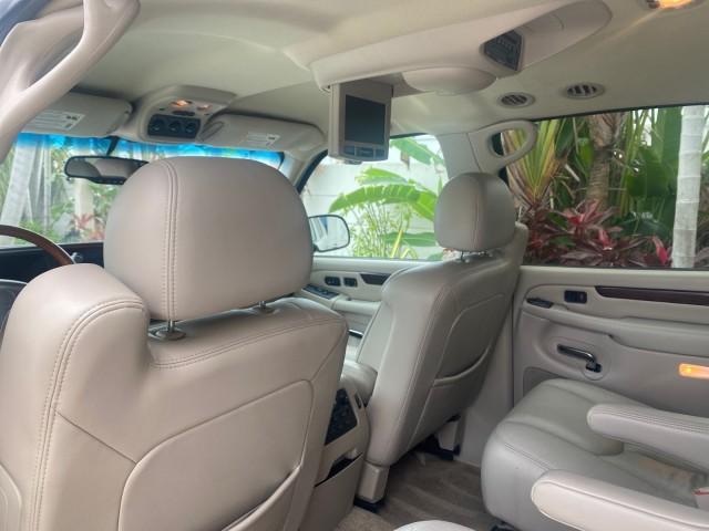 2003 White Diamond /Pewter Cadillac Escalade ESV 4WD/AWD (3GYFK66N23G) with an 6.0L Vortec 6000 High-Output V8 SFI Engine engine, Automatic transmission, located at 4701 North Dixie Hwy, Pompano Beach, FL, 33064, (954) 422-2889, 26.240938, -80.123474 - OUR WEBPAGE FLORIDACARS1.COM HAS OVER 100 PHOTOS AND FREE CARFAX LINK 2003 CADILLAC ESCALADE ESV VIN: 3GYFK66N23G235178 3 G Y F K 6 6 N 2 3 G 2 3 5 1 7 8 4 DOOR WAGON/SPORT UTILITY 6.0L V8 F GASOLINE 17 MPG ALL WHEEL DRIVE Features 4WD/AWD ABS Brakes Air Conditioning Alloy Wheels AM/FM Stereo Automa - Photo#77