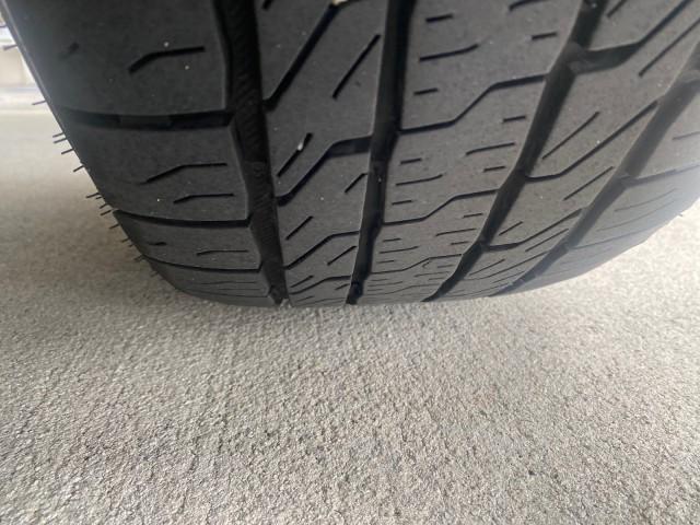 2003 White Diamond /Pewter Cadillac Escalade ESV 4WD/AWD (3GYFK66N23G) with an 6.0L Vortec 6000 High-Output V8 SFI Engine engine, Automatic transmission, located at 4701 North Dixie Hwy, Pompano Beach, FL, 33064, (954) 422-2889, 26.240938, -80.123474 - OUR WEBPAGE FLORIDACARS1.COM HAS OVER 100 PHOTOS AND FREE CARFAX LINK 2003 CADILLAC ESCALADE ESV VIN: 3GYFK66N23G235178 3 G Y F K 6 6 N 2 3 G 2 3 5 1 7 8 4 DOOR WAGON/SPORT UTILITY 6.0L V8 F GASOLINE 17 MPG ALL WHEEL DRIVE Features 4WD/AWD ABS Brakes Air Conditioning Alloy Wheels AM/FM Stereo Automa - Photo#87