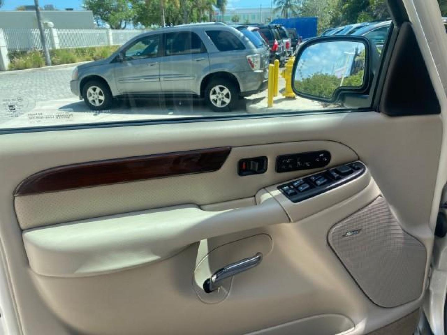 2003 White Diamond /Pewter Cadillac Escalade ESV SUV PEARL WHITE 4WD/AWD (3GYFK66N23G) with an 6.0L Vortec 6000 High-Output V8 SFI Engine engine, Automatic transmission, located at 4701 North Dixie Hwy, Pompano Beach, FL, 33064, (954) 422-2889, 26.240938, -80.123474 - OUR WEBPAGE FLORIDACARS1.COM HAS OVER 100 PHOTOS AND FREE CARFAX LINK 2003 CADILLAC ESCALADE ESV VIN: 3GYFK66N23G235178 3 G Y F K 6 6 N 2 3 G 2 3 5 1 7 8 4 DOOR WAGON/SPORT UTILITY 6.0L V8 F GASOLINE 17 MPG ALL WHEEL DRIVE Features 4WD/AWD ABS Brakes Air Conditioning Alloy Wheels AM/FM Stereo Automa - Photo#41