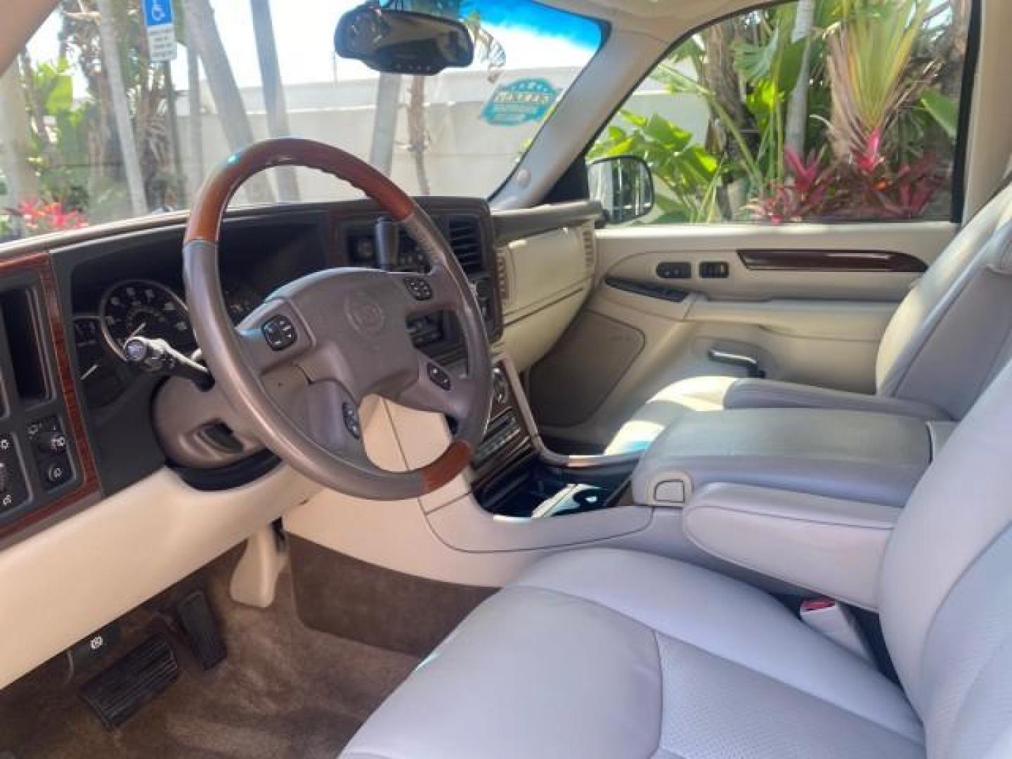 2003 White Diamond /Pewter Cadillac Escalade ESV SUV PEARL WHITE 4WD/AWD (3GYFK66N23G) with an 6.0L Vortec 6000 High-Output V8 SFI Engine engine, Automatic transmission, located at 4701 North Dixie Hwy, Pompano Beach, FL, 33064, (954) 422-2889, 26.240938, -80.123474 - OUR WEBPAGE FLORIDACARS1.COM HAS OVER 100 PHOTOS AND FREE CARFAX LINK 2003 CADILLAC ESCALADE ESV VIN: 3GYFK66N23G235178 3 G Y F K 6 6 N 2 3 G 2 3 5 1 7 8 4 DOOR WAGON/SPORT UTILITY 6.0L V8 F GASOLINE 17 MPG ALL WHEEL DRIVE Features 4WD/AWD ABS Brakes Air Conditioning Alloy Wheels AM/FM Stereo Automa - Photo#45