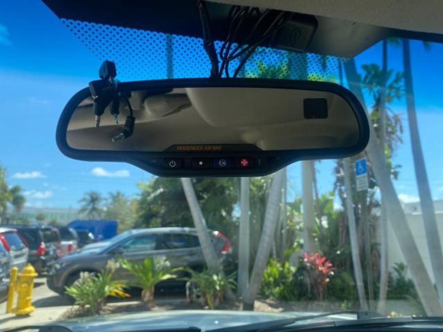 2003 White Diamond /Pewter Cadillac Escalade ESV SUV PEARL WHITE 4WD/AWD (3GYFK66N23G) with an 6.0L Vortec 6000 High-Output V8 SFI Engine engine, Automatic transmission, located at 4701 North Dixie Hwy, Pompano Beach, FL, 33064, (954) 422-2889, 26.240938, -80.123474 - OUR WEBPAGE FLORIDACARS1.COM HAS OVER 100 PHOTOS AND FREE CARFAX LINK 2003 CADILLAC ESCALADE ESV VIN: 3GYFK66N23G235178 3 G Y F K 6 6 N 2 3 G 2 3 5 1 7 8 4 DOOR WAGON/SPORT UTILITY 6.0L V8 F GASOLINE 17 MPG ALL WHEEL DRIVE Features 4WD/AWD ABS Brakes Air Conditioning Alloy Wheels AM/FM Stereo Automa - Photo#67