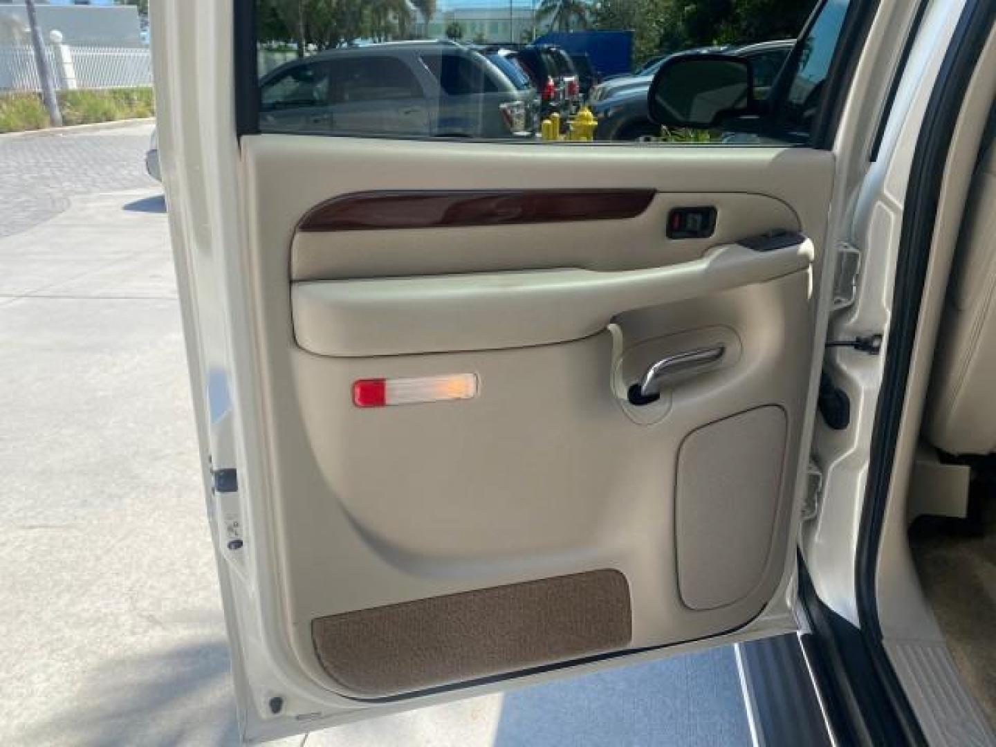 2003 White Diamond /Pewter Cadillac Escalade ESV SUV PEARL WHITE 4WD/AWD (3GYFK66N23G) with an 6.0L Vortec 6000 High-Output V8 SFI Engine engine, Automatic transmission, located at 4701 North Dixie Hwy, Pompano Beach, FL, 33064, (954) 422-2889, 26.240938, -80.123474 - OUR WEBPAGE FLORIDACARS1.COM HAS OVER 100 PHOTOS AND FREE CARFAX LINK 2003 CADILLAC ESCALADE ESV VIN: 3GYFK66N23G235178 3 G Y F K 6 6 N 2 3 G 2 3 5 1 7 8 4 DOOR WAGON/SPORT UTILITY 6.0L V8 F GASOLINE 17 MPG ALL WHEEL DRIVE Features 4WD/AWD ABS Brakes Air Conditioning Alloy Wheels AM/FM Stereo Automa - Photo#77