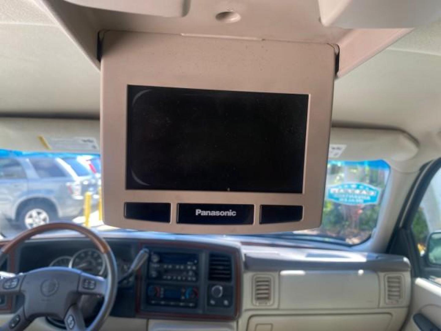 2003 White Diamond /Pewter Cadillac Escalade ESV SUV PEARL WHITE 4WD/AWD (3GYFK66N23G) with an 6.0L Vortec 6000 High-Output V8 SFI Engine engine, Automatic transmission, located at 4701 North Dixie Hwy, Pompano Beach, FL, 33064, (954) 422-2889, 26.240938, -80.123474 - OUR WEBPAGE FLORIDACARS1.COM HAS OVER 100 PHOTOS AND FREE CARFAX LINK 2003 CADILLAC ESCALADE ESV VIN: 3GYFK66N23G235178 3 G Y F K 6 6 N 2 3 G 2 3 5 1 7 8 4 DOOR WAGON/SPORT UTILITY 6.0L V8 F GASOLINE 17 MPG ALL WHEEL DRIVE Features 4WD/AWD ABS Brakes Air Conditioning Alloy Wheels AM/FM Stereo Automa - Photo#90