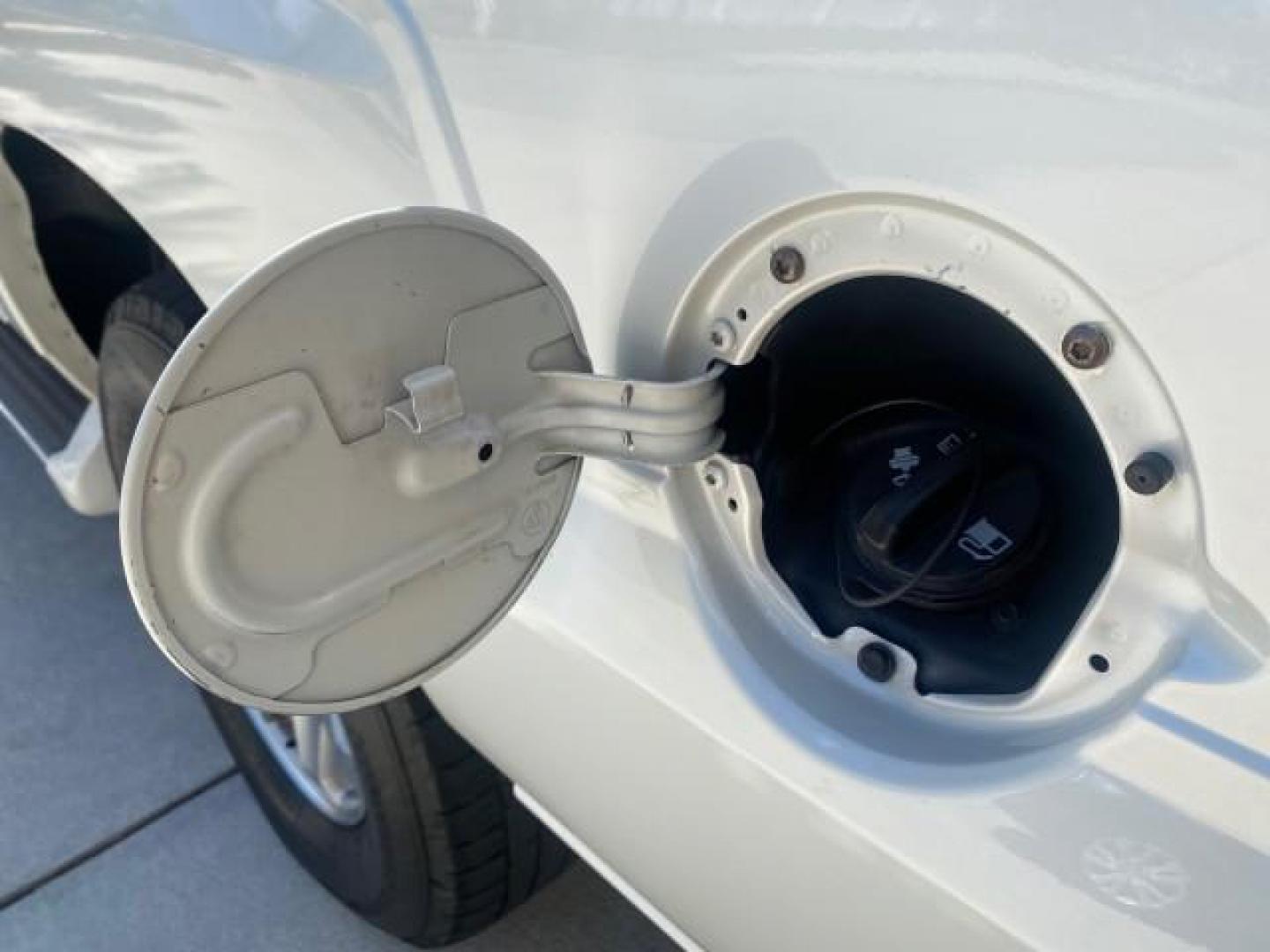 2003 White Diamond /Pewter Cadillac Escalade ESV SUV PEARL WHITE 4WD/AWD (3GYFK66N23G) with an 6.0L Vortec 6000 High-Output V8 SFI Engine engine, Automatic transmission, located at 4701 North Dixie Hwy, Pompano Beach, FL, 33064, (954) 422-2889, 26.240938, -80.123474 - OUR WEBPAGE FLORIDACARS1.COM HAS OVER 100 PHOTOS AND FREE CARFAX LINK 2003 CADILLAC ESCALADE ESV VIN: 3GYFK66N23G235178 3 G Y F K 6 6 N 2 3 G 2 3 5 1 7 8 4 DOOR WAGON/SPORT UTILITY 6.0L V8 F GASOLINE 17 MPG ALL WHEEL DRIVE Features 4WD/AWD ABS Brakes Air Conditioning Alloy Wheels AM/FM Stereo Automa - Photo#98