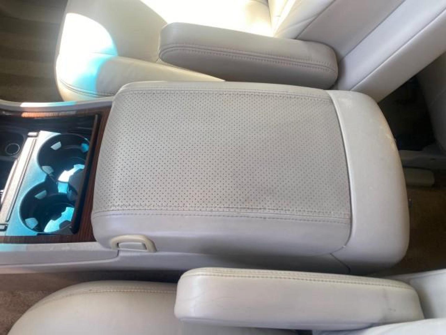 2003 White Diamond /Pewter Cadillac Escalade ESV SUV PEARL WHITE 4WD/AWD (3GYFK66N23G) with an 6.0L Vortec 6000 High-Output V8 SFI Engine engine, Automatic transmission, located at 4701 North Dixie Hwy, Pompano Beach, FL, 33064, (954) 422-2889, 26.240938, -80.123474 - OUR WEBPAGE FLORIDACARS1.COM HAS OVER 100 PHOTOS AND FREE CARFAX LINK 2003 CADILLAC ESCALADE ESV VIN: 3GYFK66N23G235178 3 G Y F K 6 6 N 2 3 G 2 3 5 1 7 8 4 DOOR WAGON/SPORT UTILITY 6.0L V8 F GASOLINE 17 MPG ALL WHEEL DRIVE Features 4WD/AWD ABS Brakes Air Conditioning Alloy Wheels AM/FM Stereo Automa - Photo#65